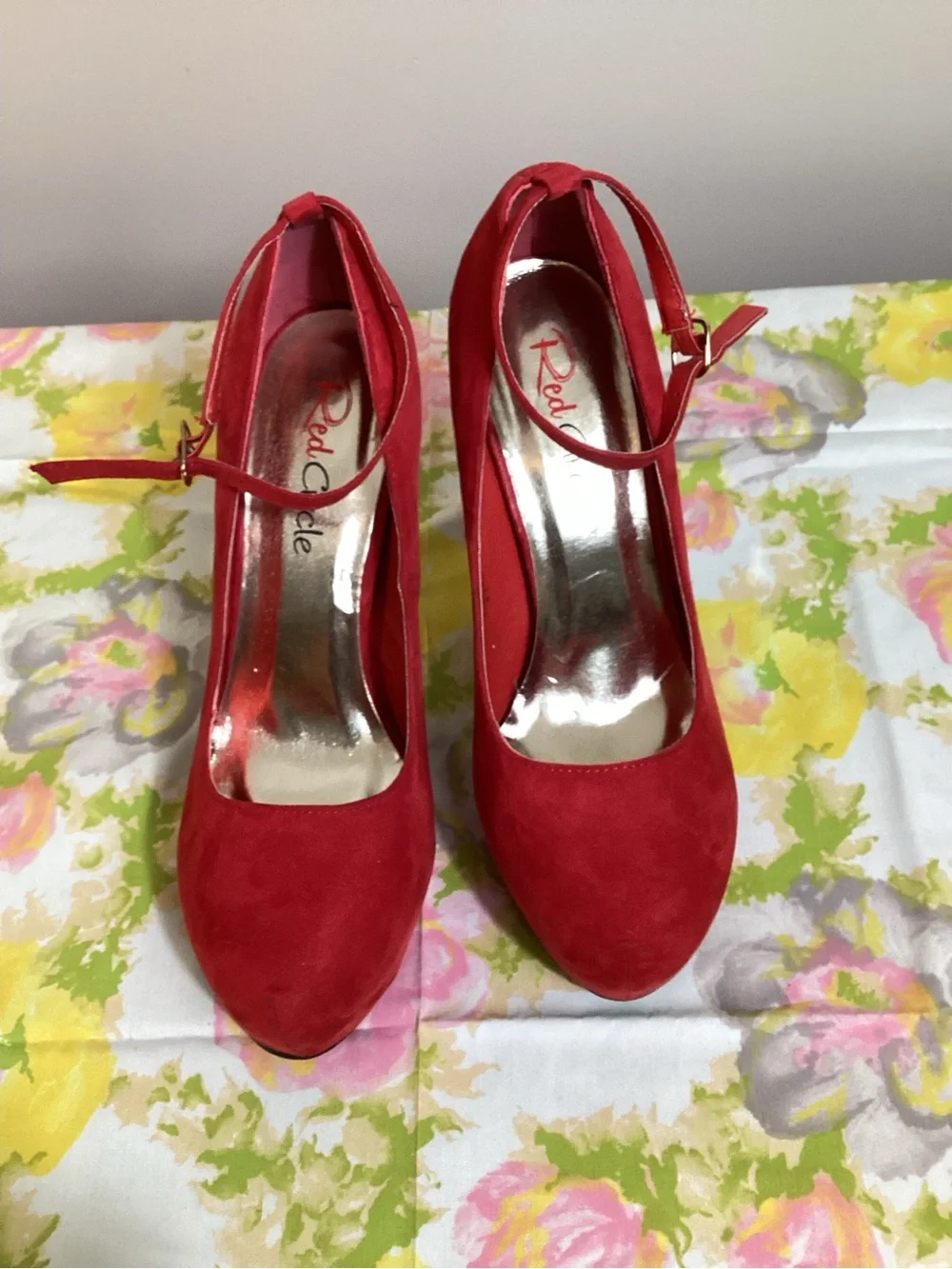 👠 Red Circle Red Faux Suede Platform Pumps with Ankle Strap | Size 8.5
